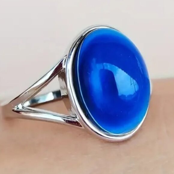 Vintage Oval Band - Boho Style Mood Stone - Color Changing Ring Stainless - Picture 1 of 6